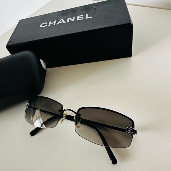 Sold - Picture 3 of 13